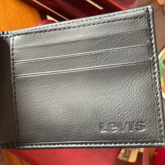 Levi’s Wallet - Picture 2 of 4